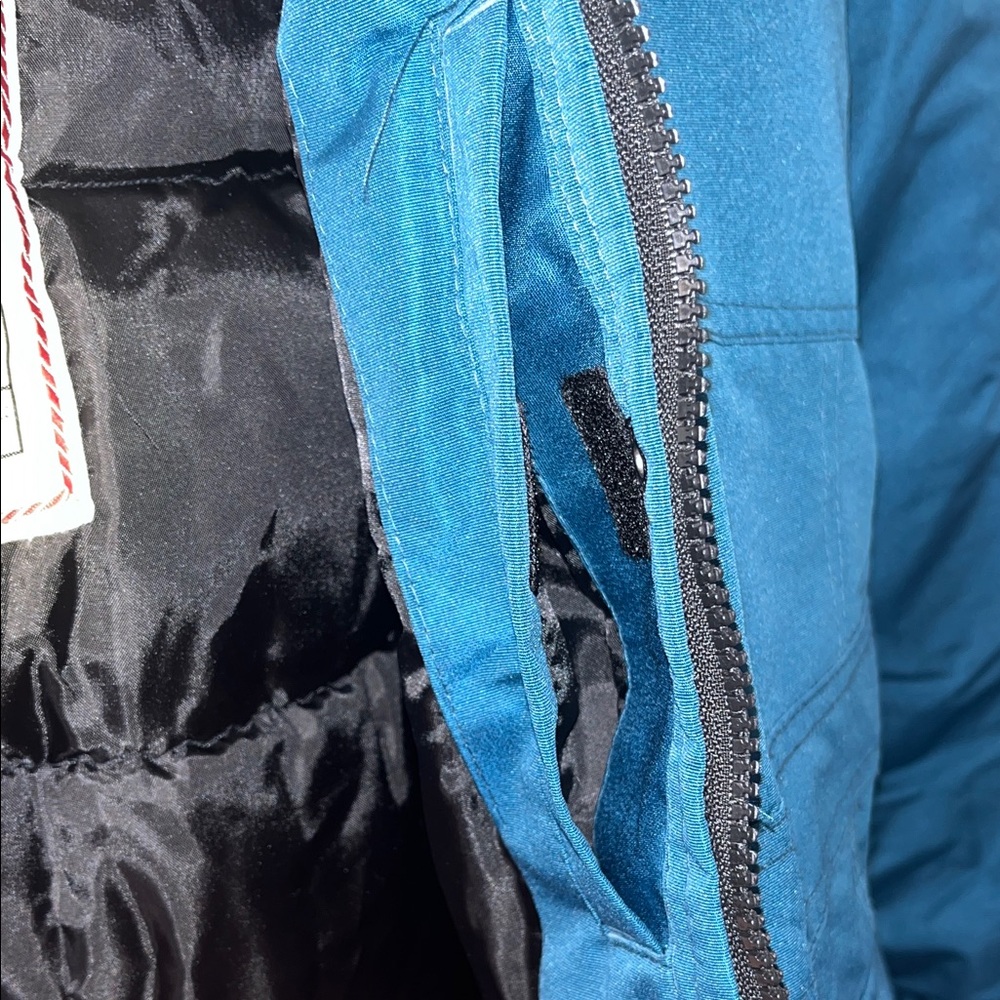 Women's Winter Puffer Jacket - Heavyweight Long Length - Picture 6 of 11